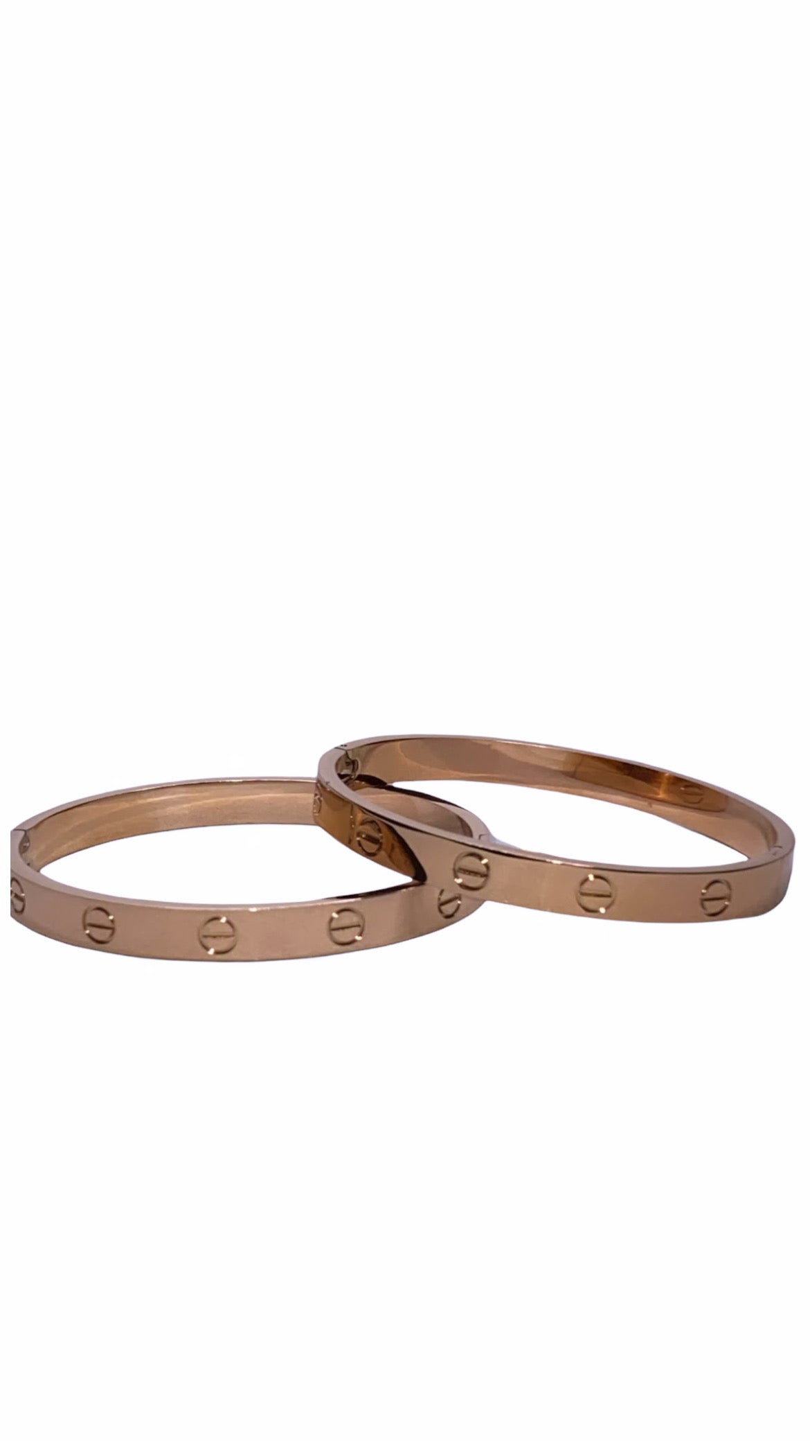 Rose gold bangle